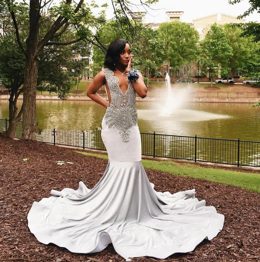 Silver Diamond Long Prom Formal Dresses for Women Sparkly Black Girl Crystal Mermaid Evening Gala Party Gowns