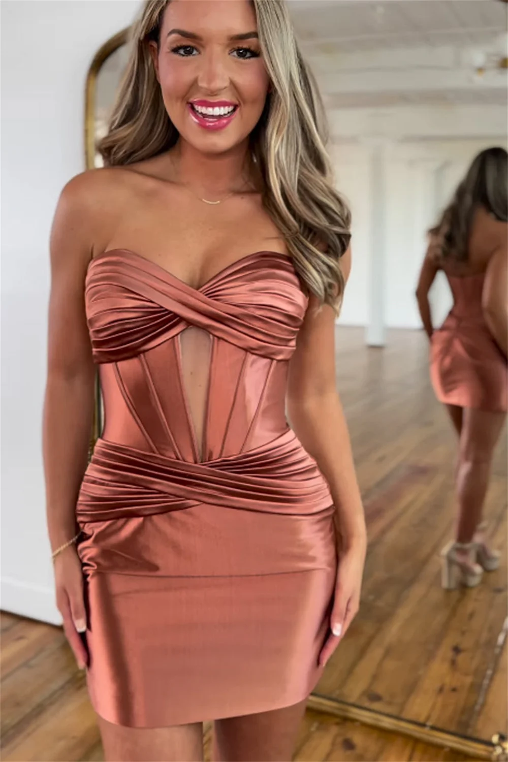 Sweetheart Satin Mermaid Homecoming Dresses for Teens Sleeveless Backless Pleated Corset Graduation Dress Formal Short Prom Gown