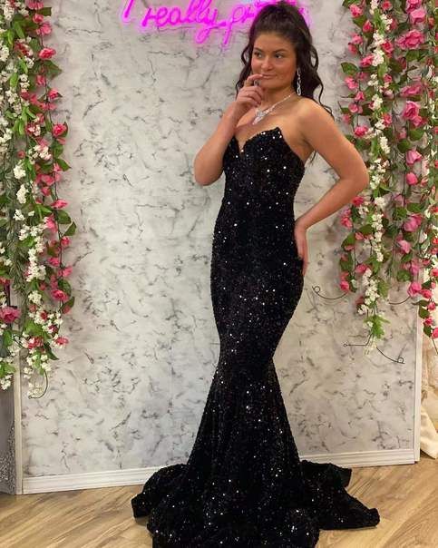 Mermaid Sweetheart Black Sequins Long Prom Dress