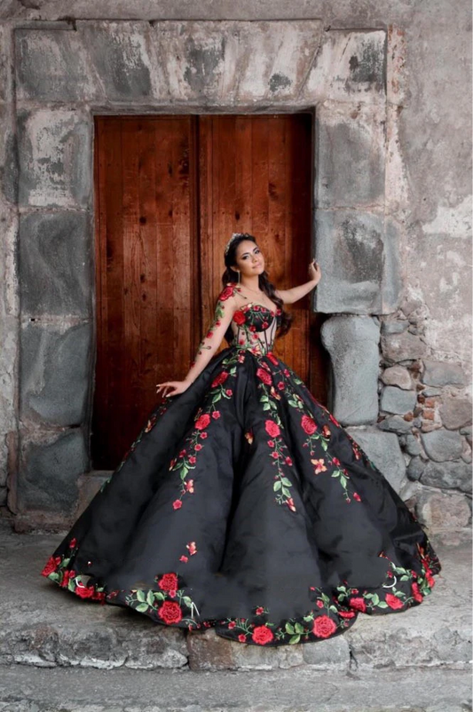 Vintage Black 3D Floral Charro Quinceanera Dresses For Garden Cap Sleeves Sweet 16 Ball Gown vestidos de 15 Mexican Girls XV