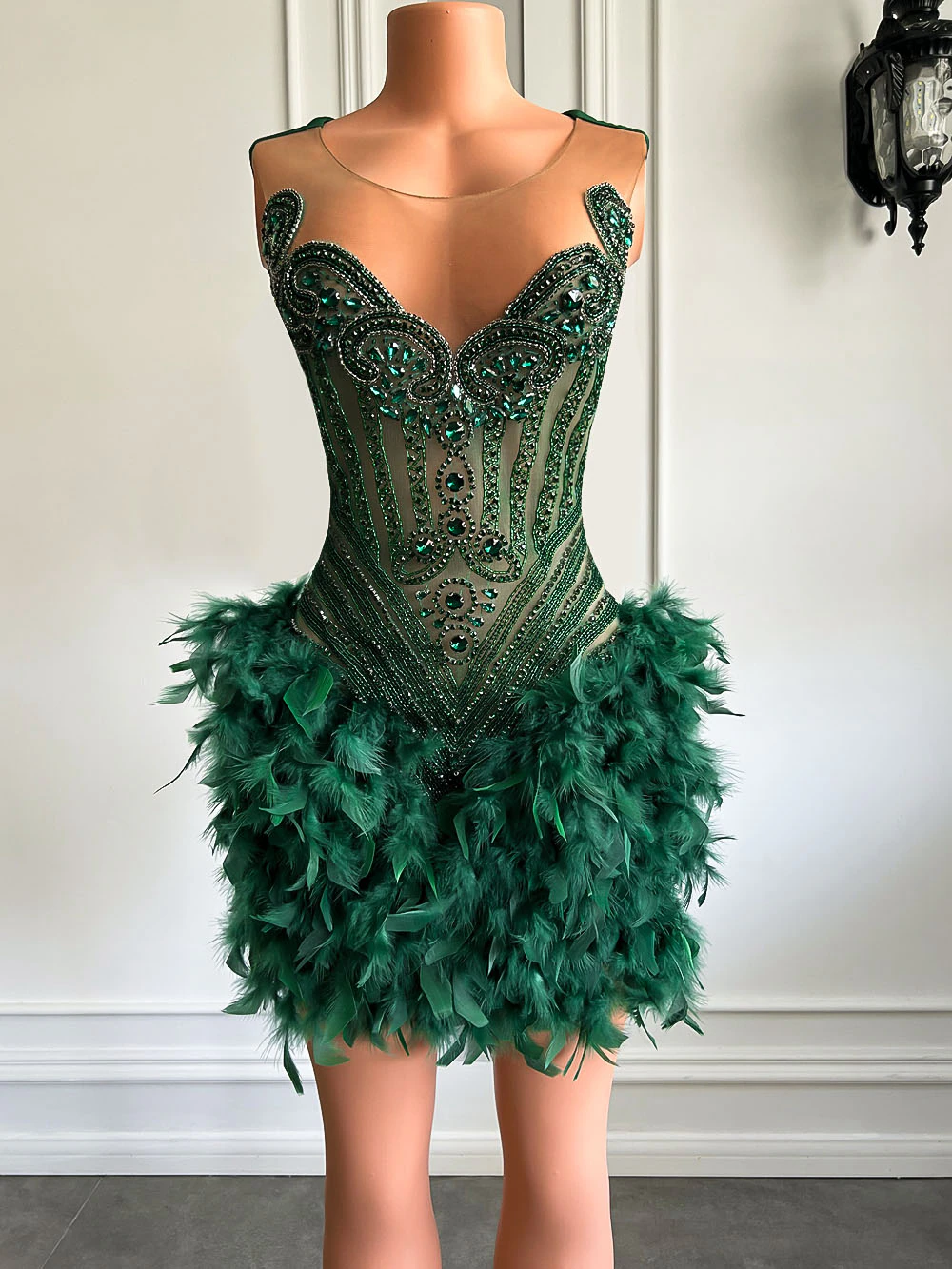 Real Luxury Black Girls Formal Occasion Birthday Party Dresses Emerald Green Feather Women Short Prom Dress 2023