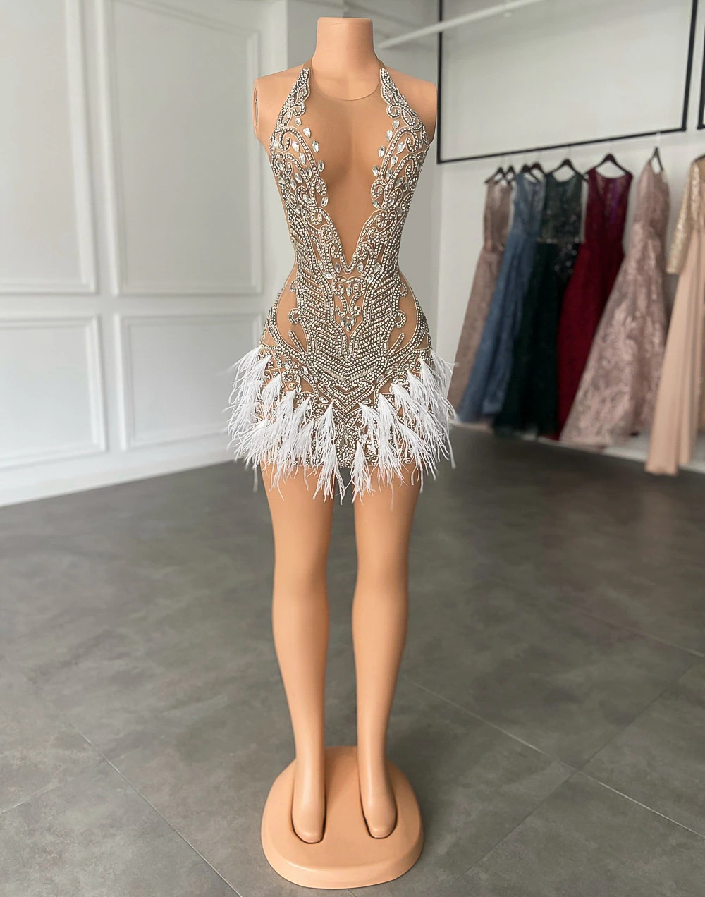 Gorgeous Halter Sleeveless Luxury Beaded Silver Crystals White Feather African Women Cocktail Dresses Birthday Party Gowns