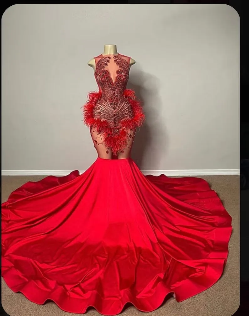 Sexy Red Crystal Feather Prom Dresses Mermaid Sheer Velevt Mermaid Senior Evening Gowns Night Party For Black Haute