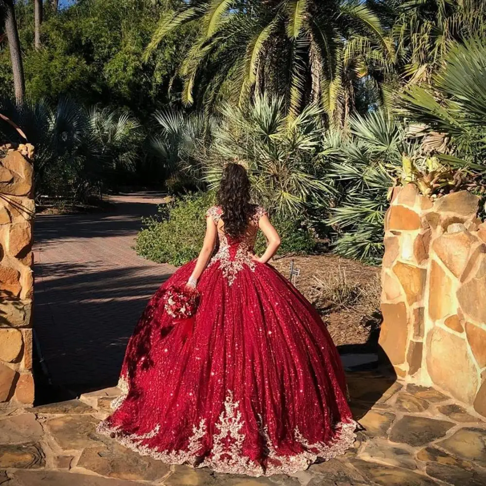 Dark Red Beaded Ball Gown Quinceanera Dresses Gold Beads Sweet 16 Dress Pageant Gowns vestido de 15 anos años quinceañera