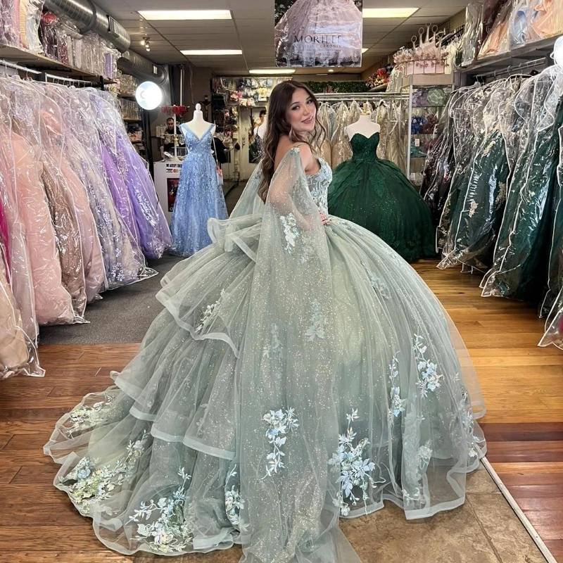 Green Shiny Spaghetti Strap Quinceanera Dress 2024 Appliques Sequined Lace Tull With Cape Vestido De 15 Quinceañeras