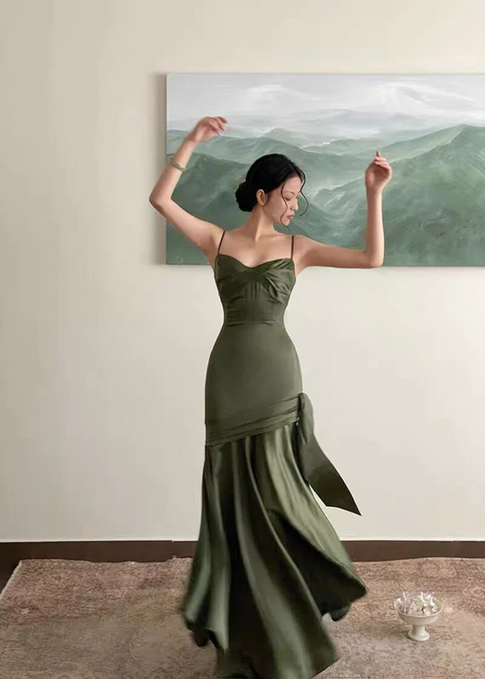 Vintage Sheath Straps Green Satin Long Prom Dresses