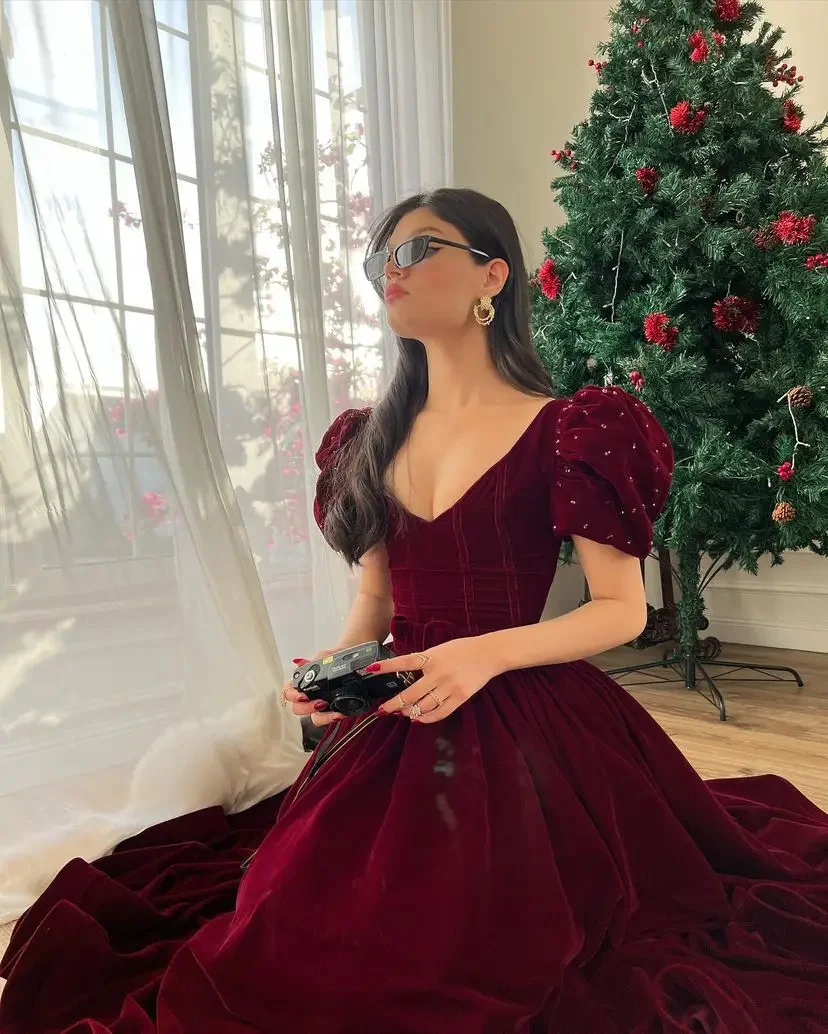 Vintage A line Velvet Burgundy Prom Dresses