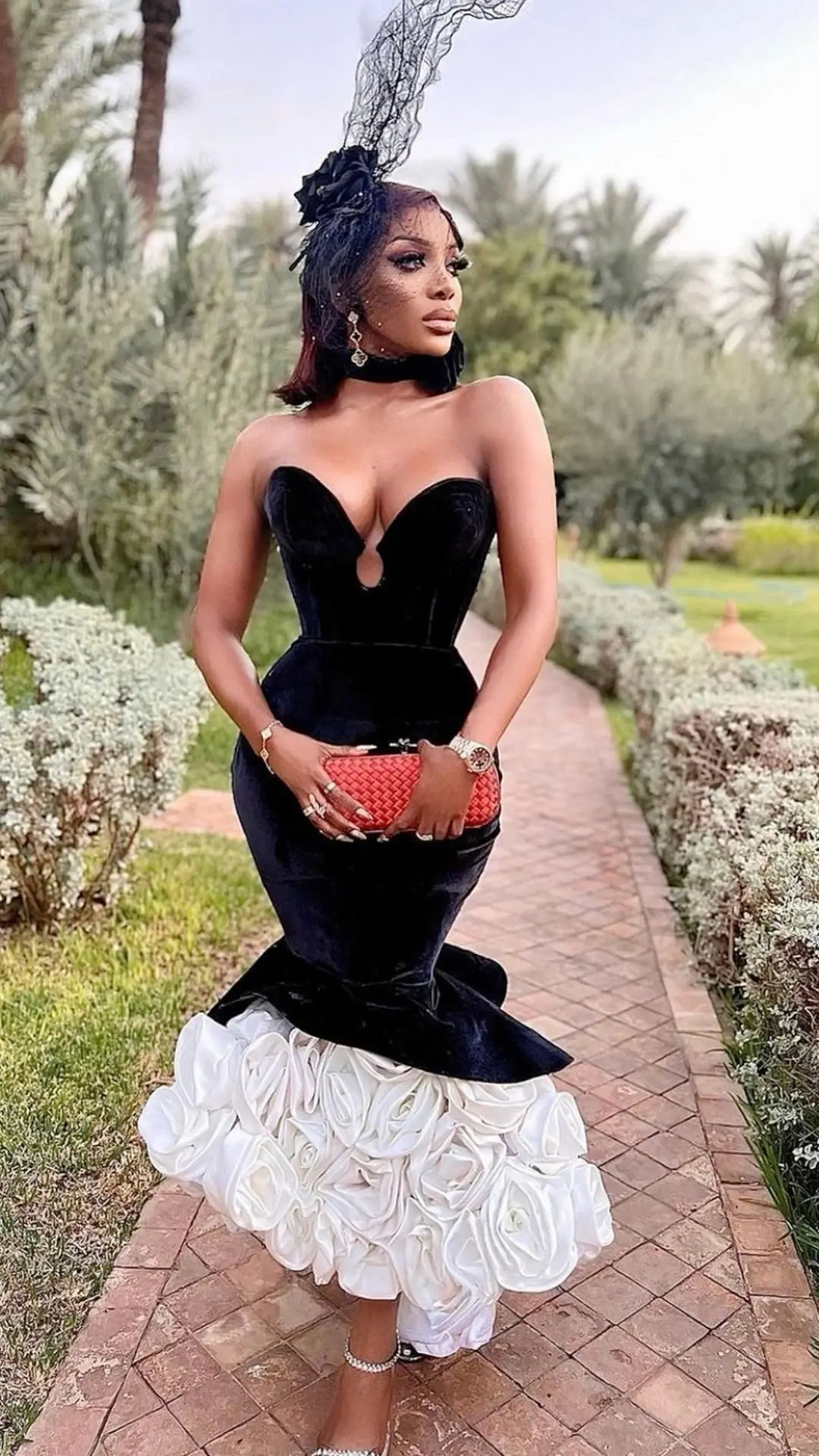 Sexy Black Mermaid Velvet Prom Dresses with 3D Rose Flowers Sweetheart Handmade Floral Evening Party Gowns Celebrity Dress 2024