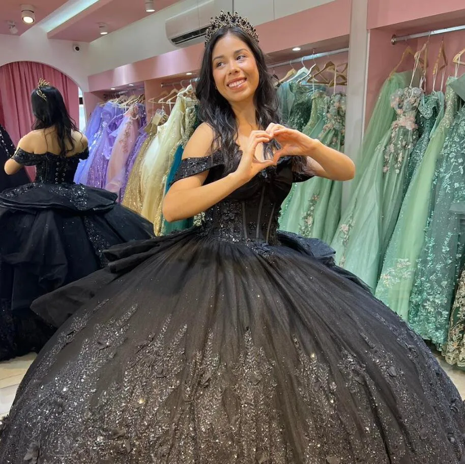 Black Luxury Princess Quinceanera Dresses off Shoulder 3D Floral Applique Embroidery Corset vestido de 15 quinceañeras 2024
