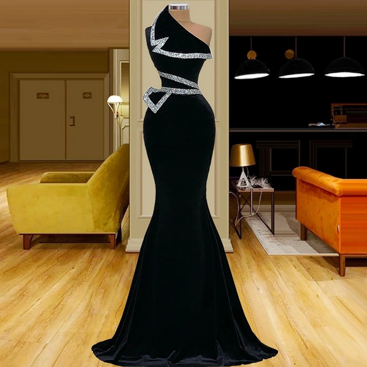 New Designer Black Evening Dresses Mermaid One Shoulder Long Prom Gowns Silver Beaded Plus Size Women Party Robes De Soirée