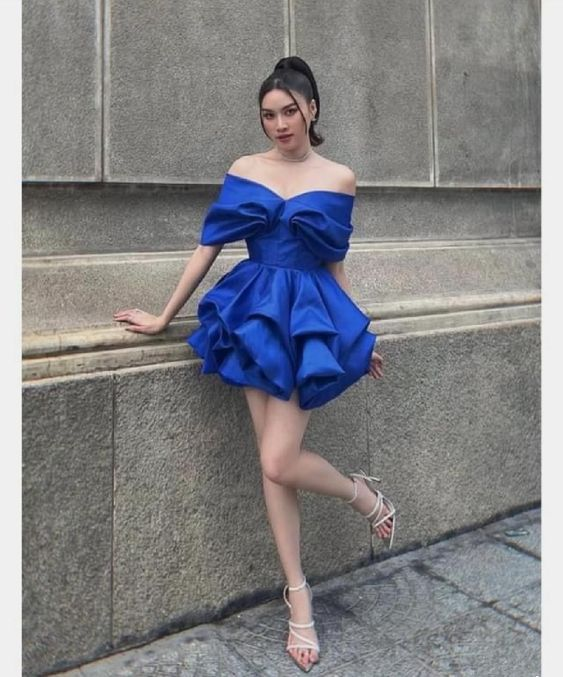 Unique Blue Off the Shoulder Homecoming Dresses