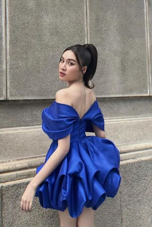 Unique Blue Off the Shoulder Homecoming Dresses