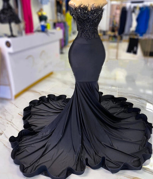 Elegant Strapless Long Prom Dress For Black Girls Beaded Crystal Birthday Party Dresses Feathers Evening Gowns Mermaid Lace