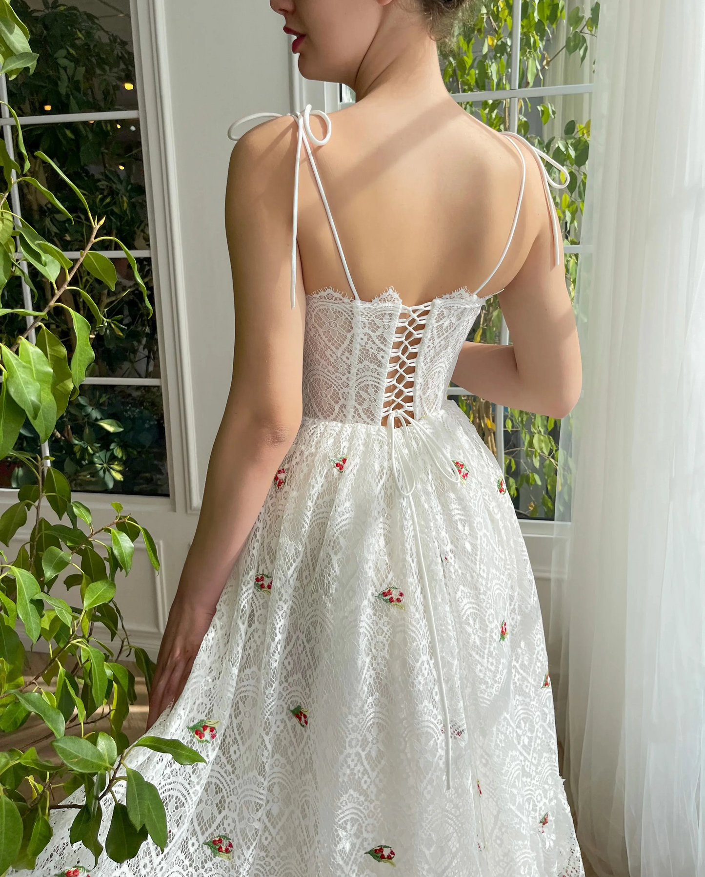 White Fairy Lace Midi Prom Dresses Sweetheart Cherry Appliques Wedding Party Dresses for Women A-Line Graduation Gowns