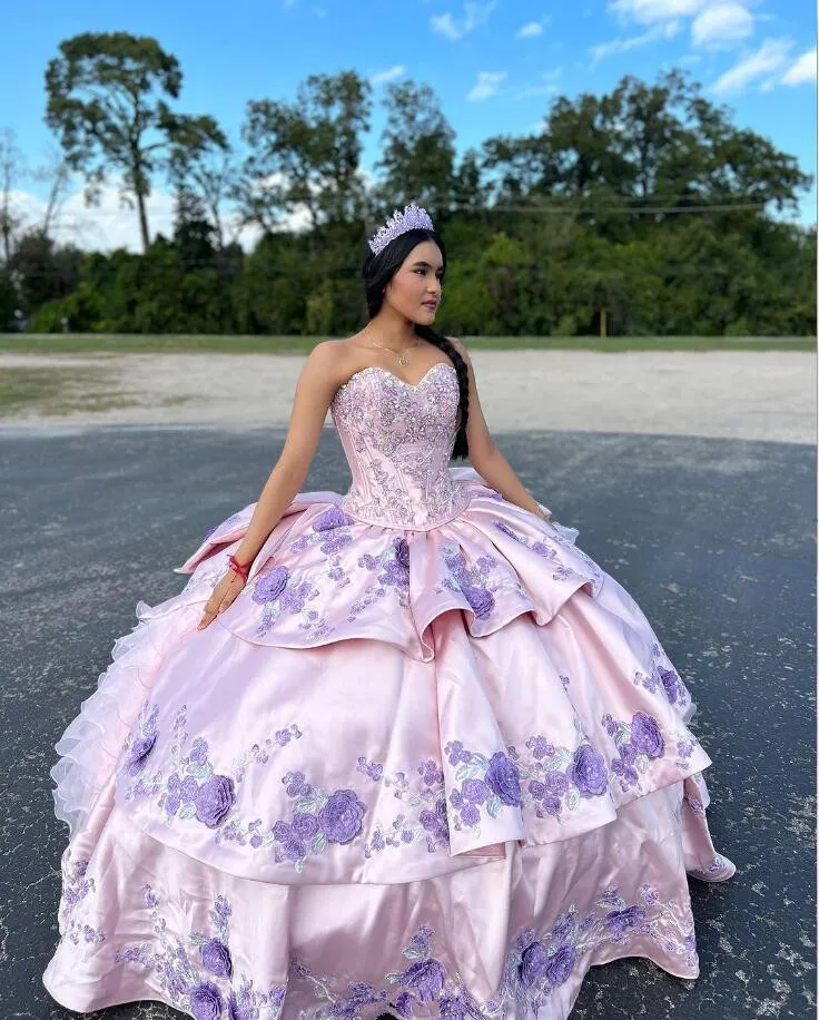 Purple Pink Charro Mmexican Quinceanera Dresses Floral Embroidery Ruffles vestidos de fiesta de 15 quinceañera Prom Dress Bow