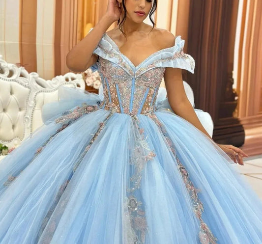 Charming Off Shoulder Princess Ball Gown Elegant Quinceanera Dress Classic Appliqué Sequin With Cape Sweet 16 Dress Vestido De