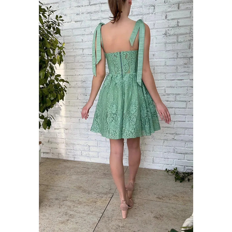 Elegant Green Short Homecoming Dresses 2024 Spaghetti Straps Lace Appliques Mini Cocktail Homecoming Dress Zipper Back