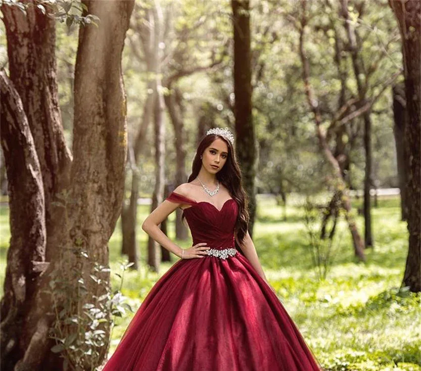 Burgundy Quinceanera Dresses Ball Gown Off The Shoulder Tulle Ruffled Sweet 16 Dresses 15 Años Mexican