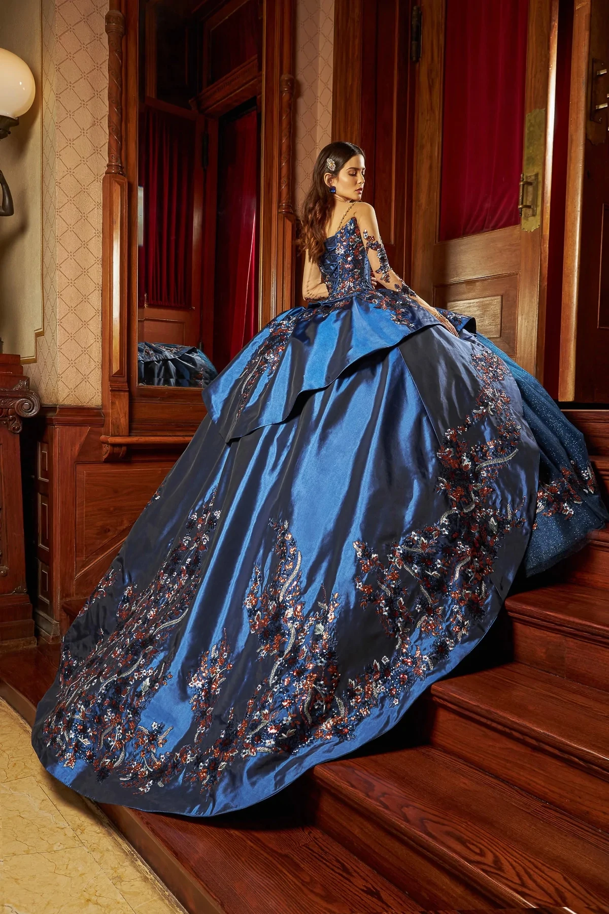 Blue Mexican Quinceanera Dresses Ball Gown Long Sleeves Appliques Sparkly Puffy Sweet 16 Dresses 15 Años