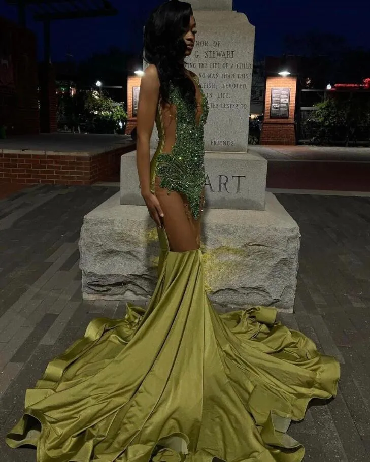 Green Luxury Evening Ceremony Formal Dresses for Black Girl Long Sparkly Diamond Crystal Prom Birthday Gala Dress