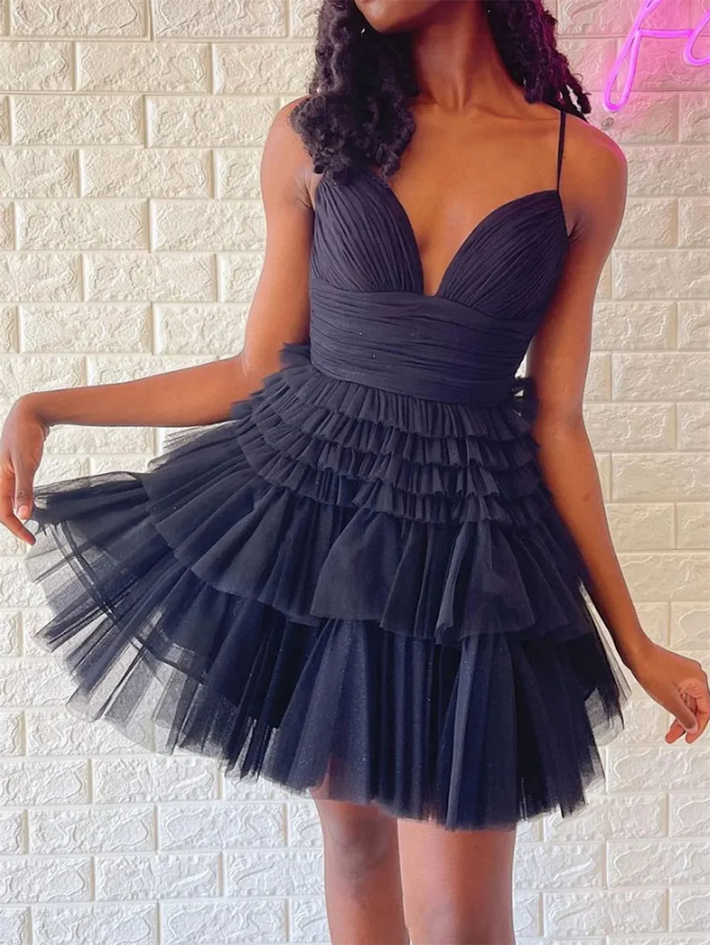 Spaghetti Strap Tiered Ruffles Homecoming for Teens Tulle Corset Pleated A-line Short Formal Gown Sleeveless Backless Prom Dress