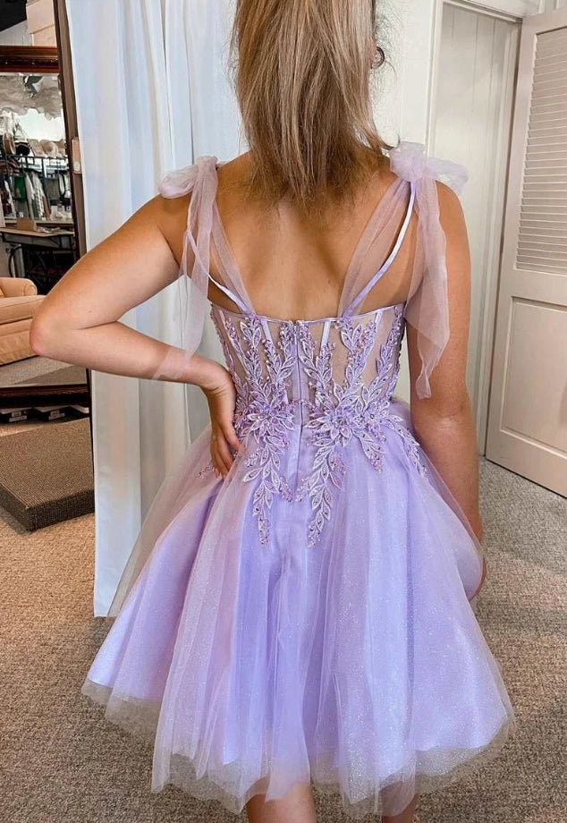 Elegant Lilac Lace Appliqued Homecoming Dresses Short Mini Beaded Women Party Wear Sexy Illusion Tulle Cocktail Dress