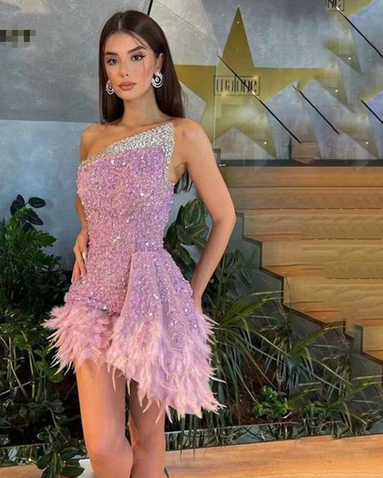 Glimmer Trendy Feathers Cocktail Dresses Strapless Sequines Tulle Sleeveless Backless Pleat Vestidos De Gala Personalised