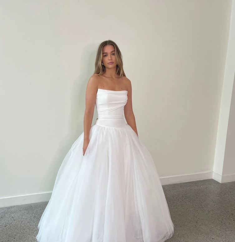 Elegant Tulle A Line Wedding Dresses For Woman 2024 Strapless Sleeveless Bridal Bride Robe Dress Gowns Vestidos De Novia