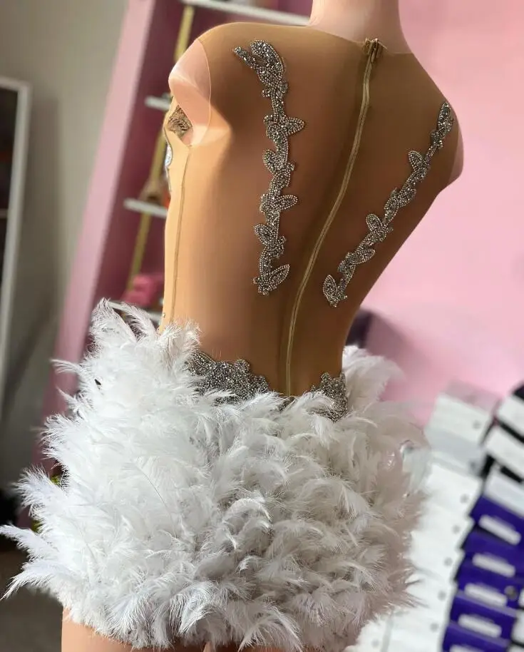 White Ostrich Feather Short Prom Homecoming Dresses Luxury Silver Diamond Birthday Gown vestidos de gala black girl