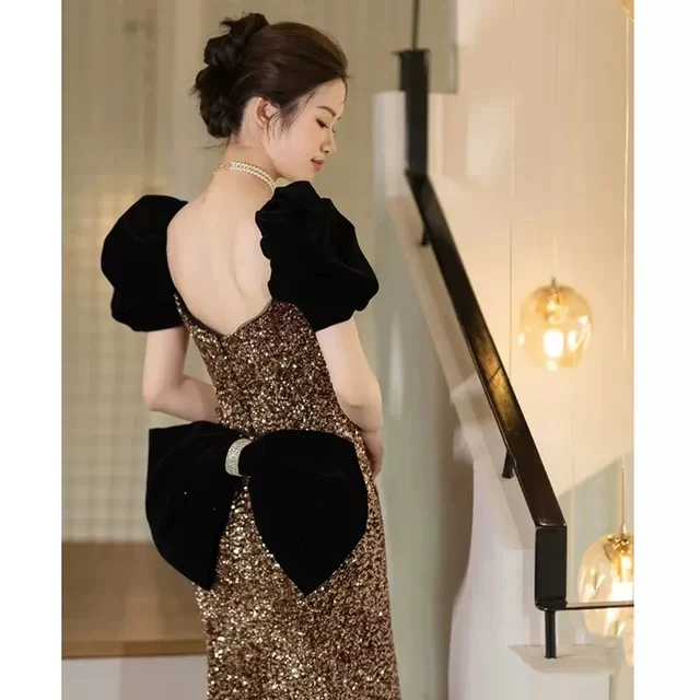 Champagne Mermaid Celebrity Dresses Puff Sleeves Luxury Vintage Floor Length Shiny Beading Velvet Cocktail Evening Gowns