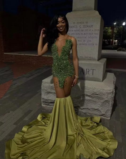 Green Luxury Evening Ceremony Formal Dresses for Black Girl Long Sparkly Diamond Crystal Prom Birthday Gala Dress 2024