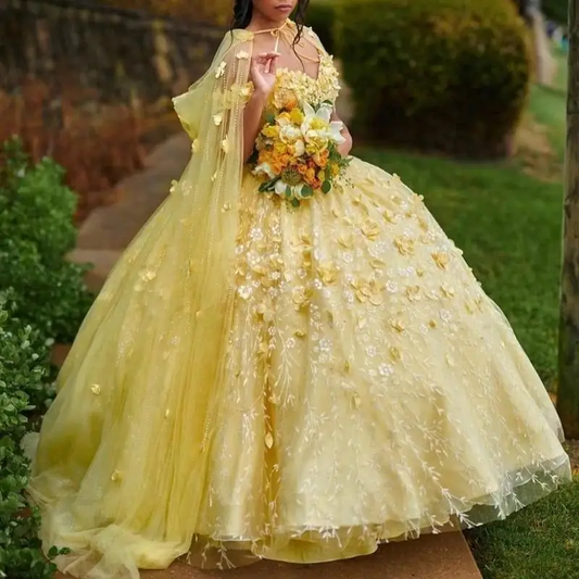Gold Quinceanera Dresses Birthday Party Applique Crystal Sequine Shiny Tulle With Cape Evening Prom Dresses for Women Ball Gown