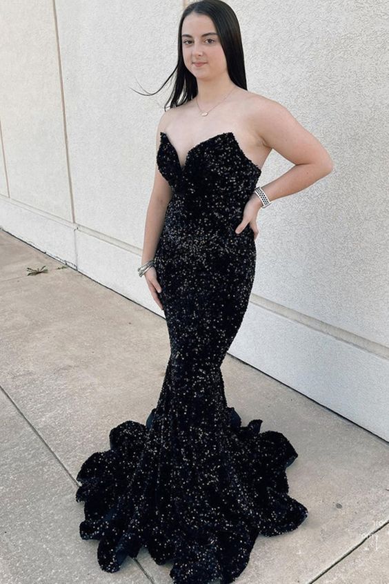 Black Appliques Sweetheart Keyhole Trumpet Long Prom Dress