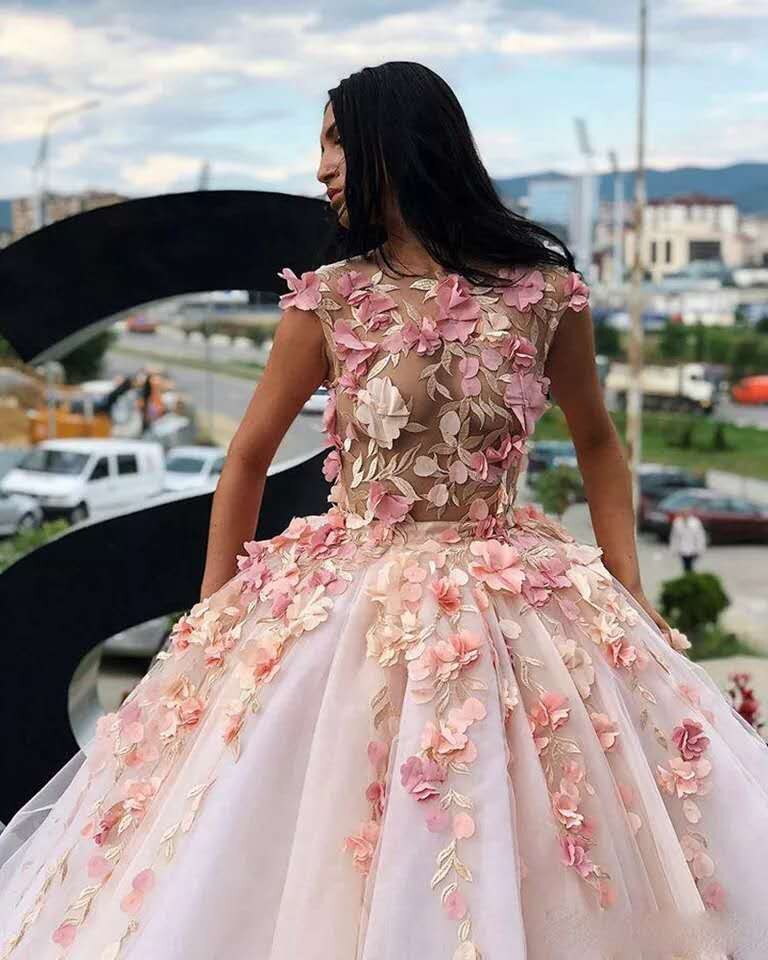 Princess Floral Flowers Ball Gown Quinceanera Dresses Sweet 16 Dress Prom Dresses Lace Appliques Puffy Princess Pageant