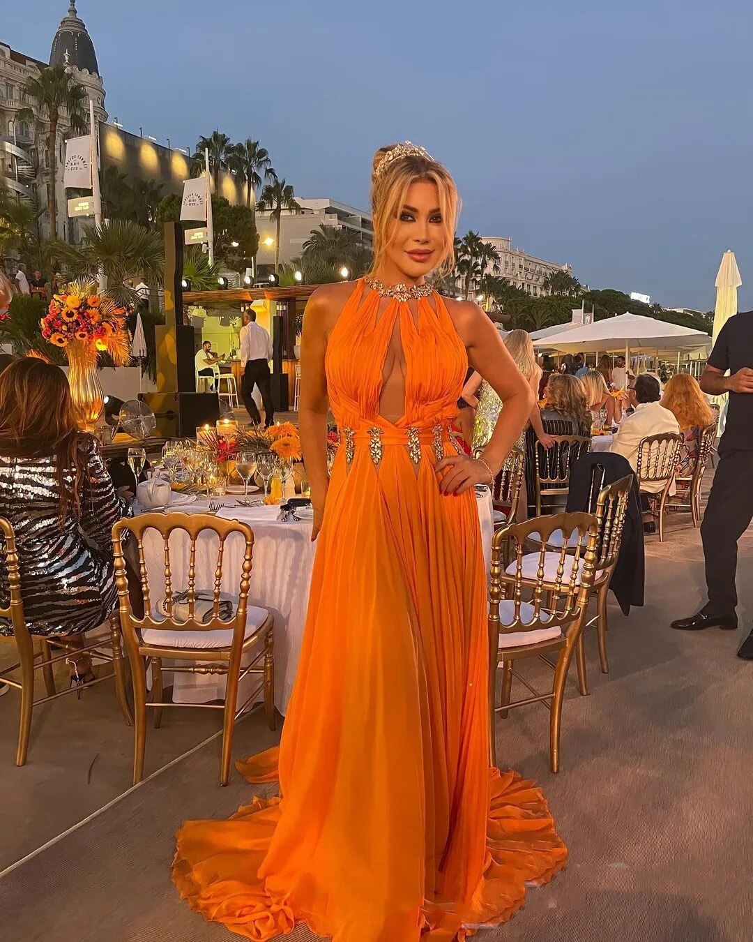 Sexy Orange Chiffon A Line Prom Party Dresses For Women High Neck With Sparkly Beaded Floor Length Formal Birthday Evening Gowns