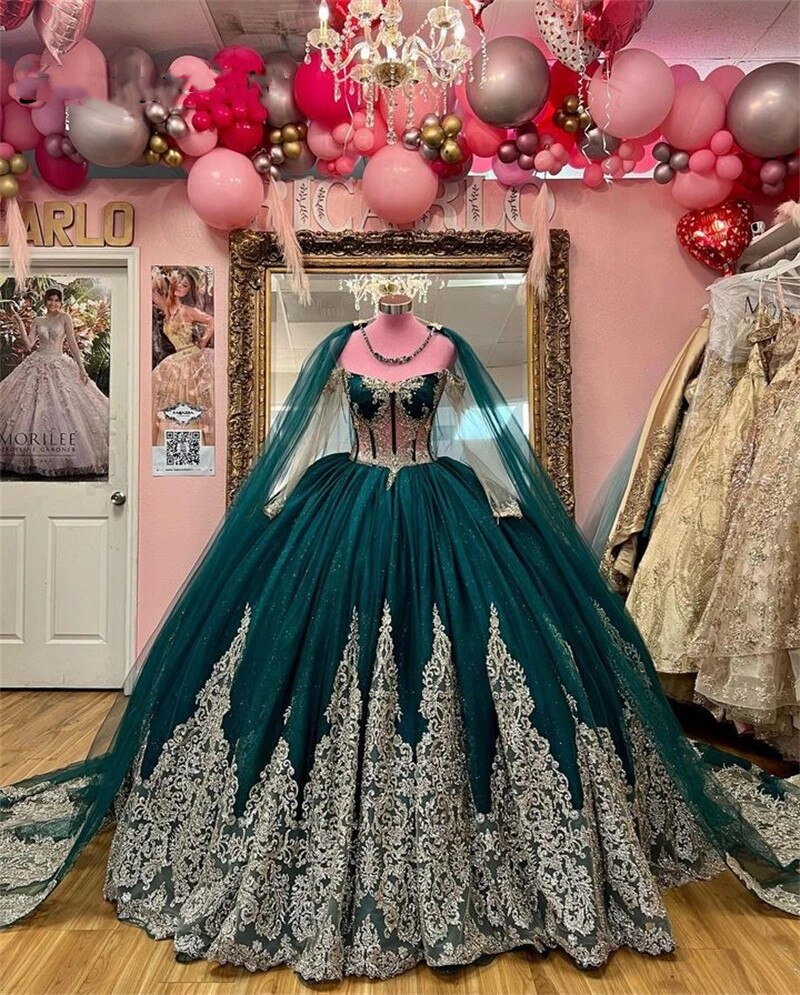 New Arrival Emerald Green Quinceanera Dresses With Cape Lace Appliques Plus Size Sweet 16 Prom Party Corset Vestidos De 15 Años