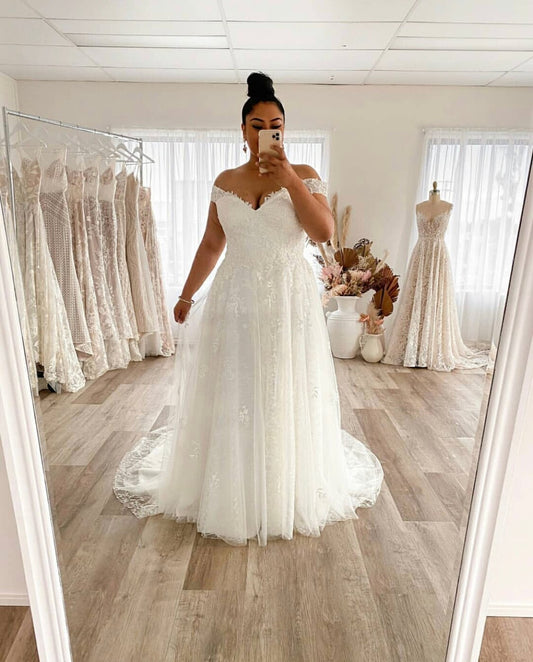 Plus Size A-Line Wedding Dress Off The Shoulder Lace Appliques Tulle Backless Floor Length Sweep Bridal Gown vestido de noiva,MW039