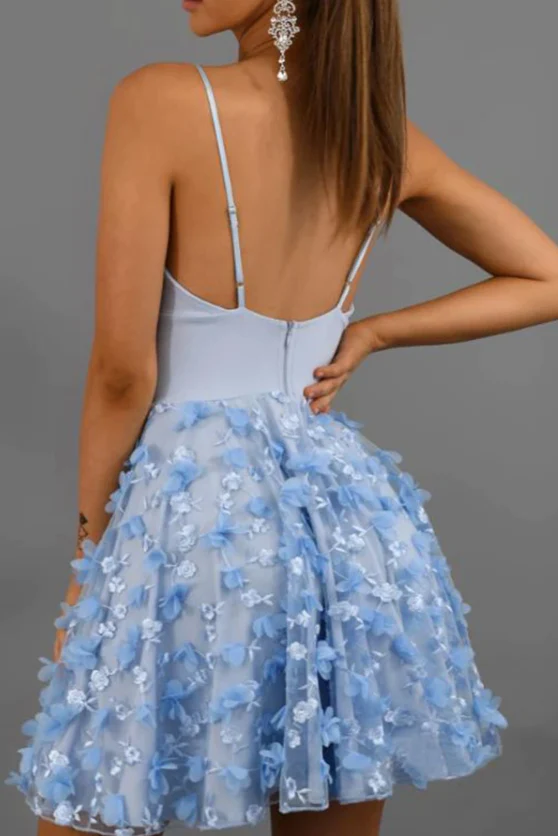 A-Line V Neck Spaghetti Straps Light Blue Lace Above Knee Homecoming Dresses Short Prom Dresses