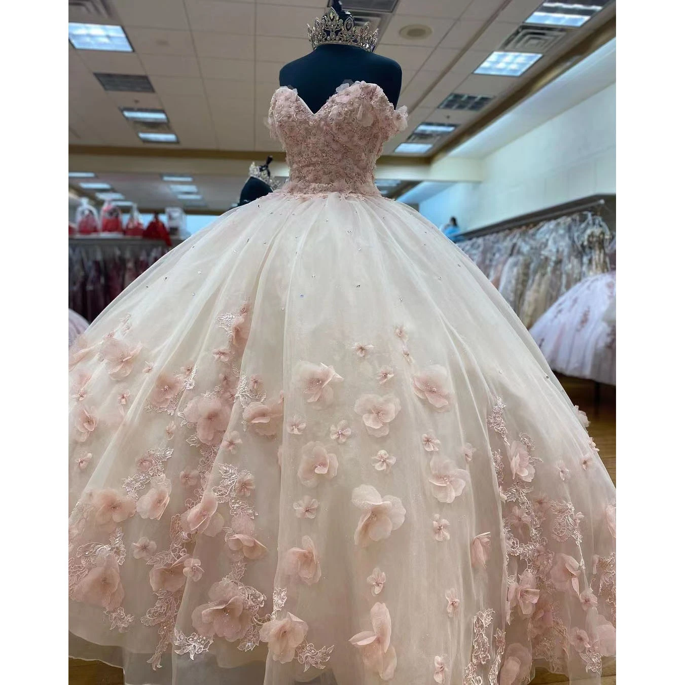 Light Pink Quinceanera Dresses Ball Gown Beading Appliques Sweetheart Night Party Formal Princess Prom DressVestidos De 15 Años