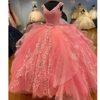 Charming Quinceanera Dresses Ball Gowns Appliques Beading Sequined Ruffles Tulle Tiered For Sweet Girl Vestidos De Quinceañera